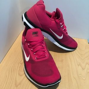 Nike Free Trainer V7 TB Pink Men's Athletic Shoes
